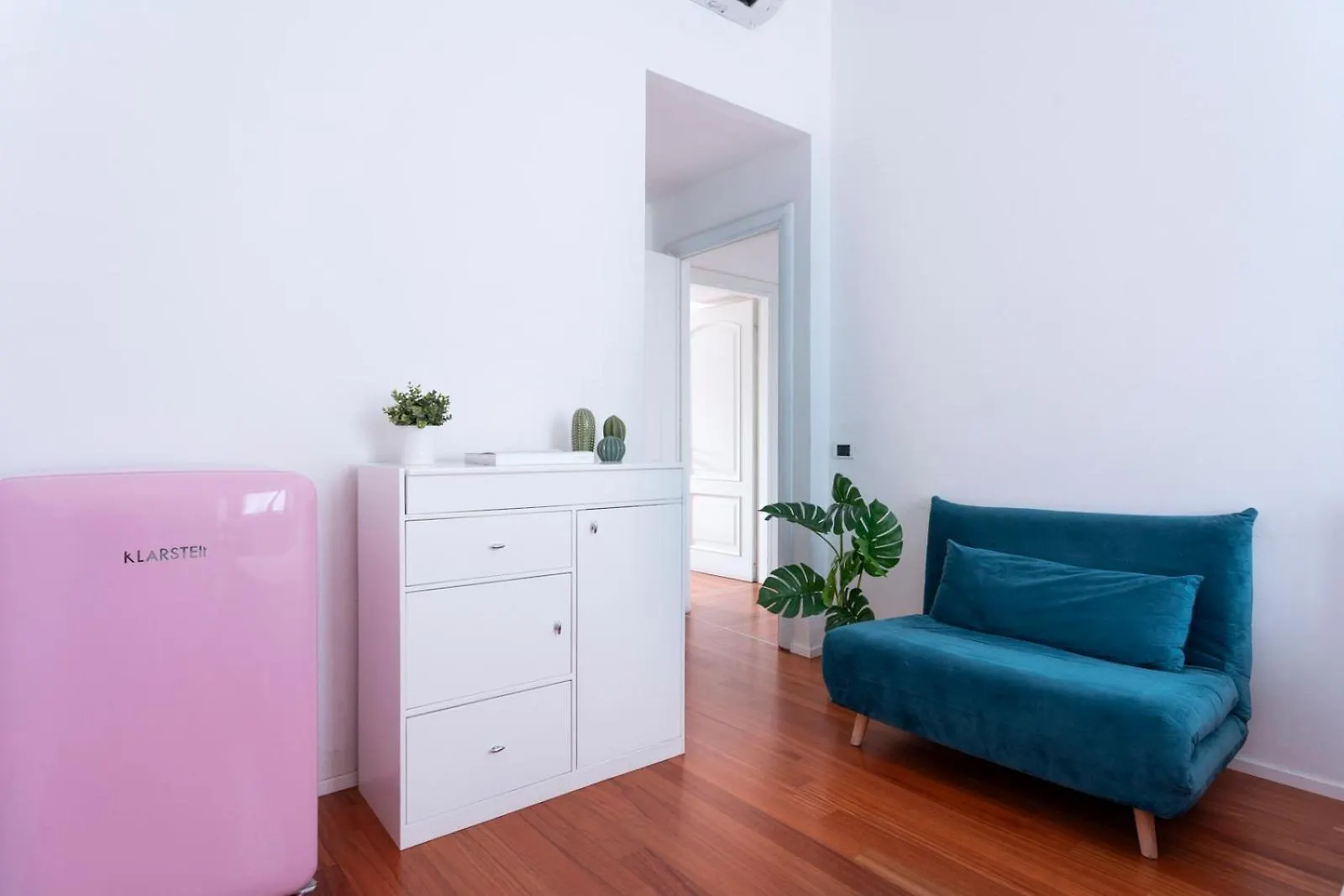 New! Lovely & Friendly In Milan Center C 0*,  Włochy