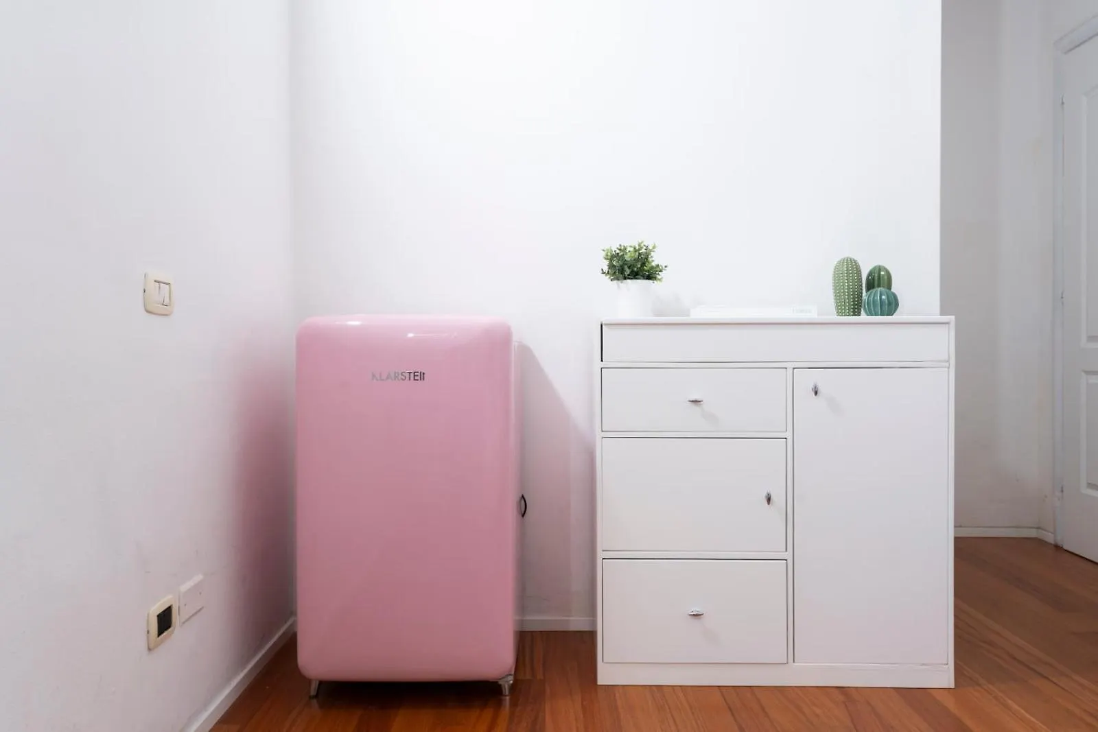 New! Lovely & Friendly In Milan Center C